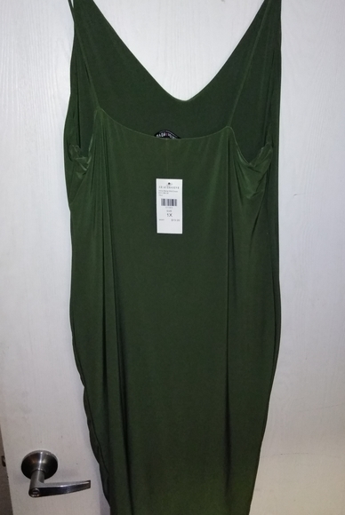 Fashion Nova Anne Marie Midi Dress - Picture 6 of 6